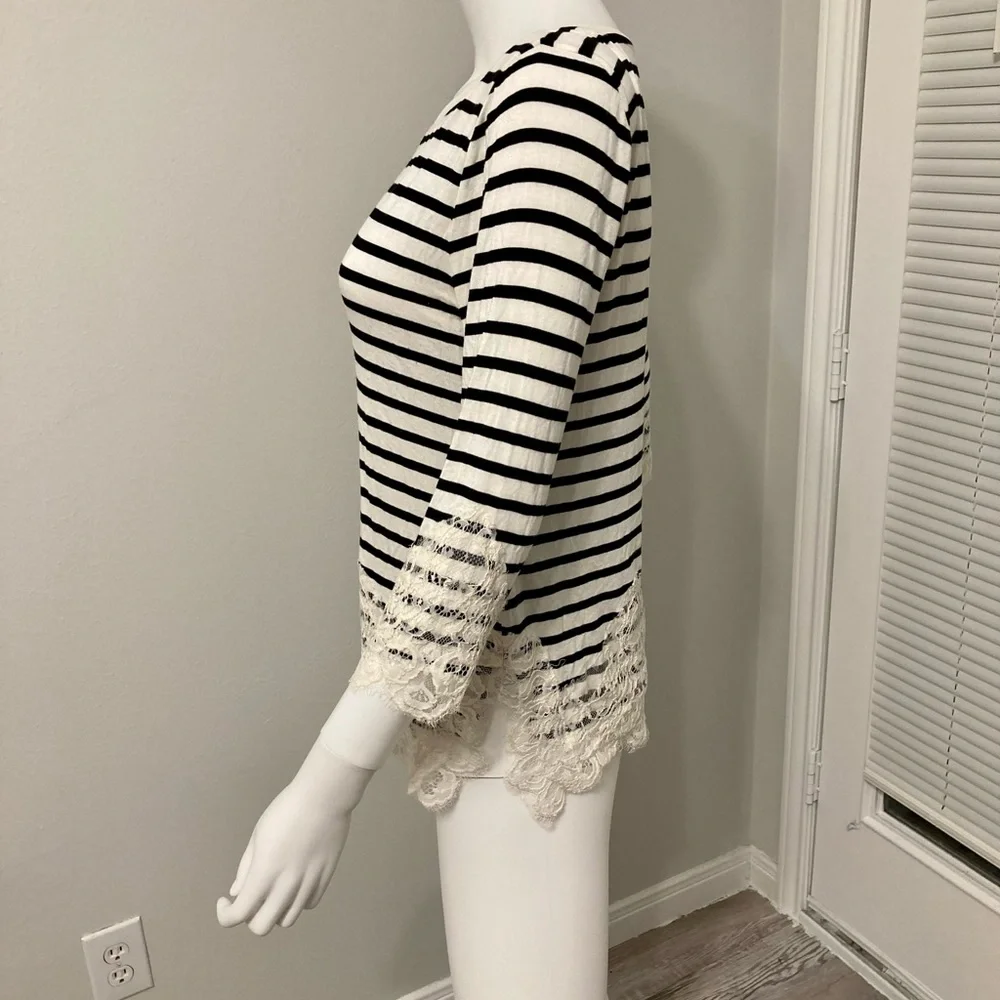 White House Black Market striped blouse with lace detail SZ - S NWOT